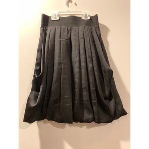 H&M black skirt